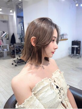 レイラバイアフロート 吉祥寺(Lila by afloat) くびれボブ/センターパートボブ/前髪なしボブ/外ハネ/かきあげ