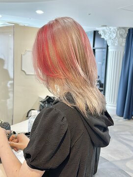 エアー 青山(AIR) デザインカラーハイトーンカラーレイヤーカット