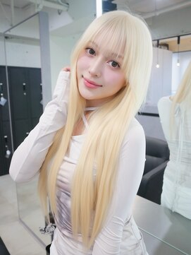 シェノン 表参道(CHAINON) 【nana】抜きっぱなしブロンドヘア × 羽エクステ100本