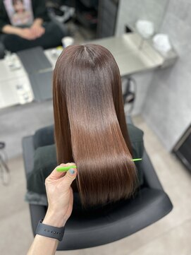 シンシア ドゥエ 新宿(CYNTHIA DUE) 【CYNTHIA/イリス】髪質改善/髪質改善縮毛矯正/髪質改善カラー