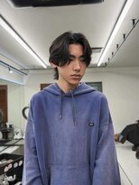 ソソ(soso)&nbsp;長めセンターパートウルフメンズ/パーマ/マッシュ/スパイキー