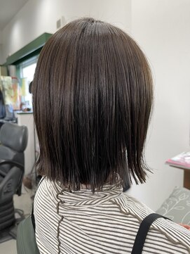 スタイリング楽チン◎ 切りっぱなしボブ