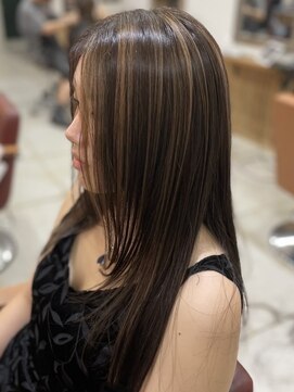 ノーム 横浜(NORM) ベージュ系ハイライトカラー