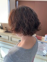 ウェルズ グランデ 奈良店(Well's GRANDE) 動きのあるブラウンショートボブ