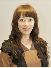 ピストオリジン(PIST origin) ☆ゆるやかで大きめのリッジの毛束感で女性らしい優しいスタイル