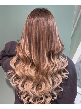 ミラシィ 稲毛(Mirashy) バレイヤージュ × シールエクステ