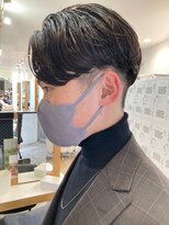 エリマ 調布(elima)&nbsp;センターパート 韓国マッシュ ツーブロック 無造作パーマ