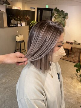 メリー オオサカ(Merly Osaka) 大人気のベージュバレイヤージュ！_perl white beige_