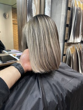 ラフ(LAFF) #バレイヤージュ#グレージュカラー#ボブウルフ#ココアベージュ