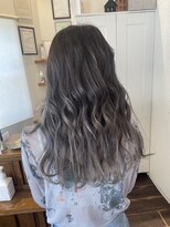 メレット(Meret)&nbsp;【透明感】グレージュ