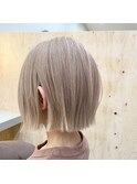 切りっぱなしボブ/パツっとボブ/ホワイトベージュ