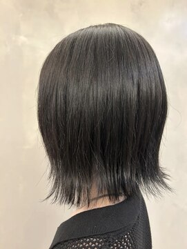 ダリー 円山店(Dali) 透明感ブラックでクールな印象の外ハネボブ