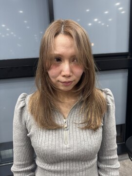 ロカフェローズ 横浜 桜木町(LOCA FELLOWS) 顔回りレイヤー×ミルクティーベージュ/関内.桜木町