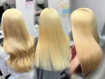 R横浜【アール】