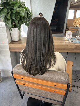 ティティ(TiTi) ブリーチなしでもかわいい！透け感カラー[TiTi_栗林れい]