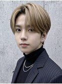 ミルクティーベージュブリーチニュアンスセンターパート眉毛奈良