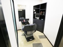 ゆっくりくつろげる半個室のお席もございます！