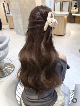 ロンドブルーム 天神大名店(Lond Bloom) ブリーチなしカラー/オリーブグレー/ココアベージュ/小顔/20代