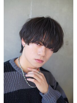 レーヴス(REVES) シャドウパーマ