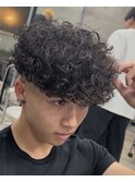 スペインカール ツイストスパイラル眉カットメンズパーマ