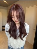 ピンクベージュ