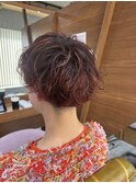 パーマスタイル　オレンジカラー　アンブレラカラー　刈り上げ