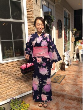 ブルーベリー(Blue Berry) 強い風や雨でも崩れない!編み込みUPスタイル