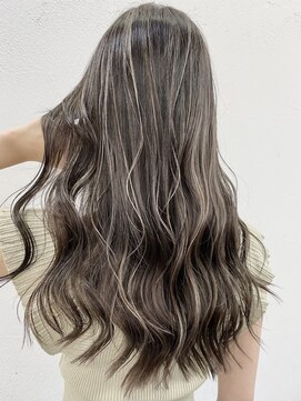 キラ 渋谷(KILLA) ハイライト白髪ぼかしハイライトバレイヤージュインナーカラー