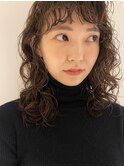 癖を生かした無造作スパイラルパーマ_ニュアンスカラー_ウェット