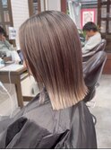 切りっぱなしボブ×グレージュカラー