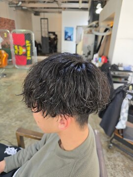 アノ(Ano.) シャドウパーマ