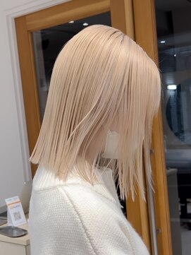 スタン 渋谷(Stam) バターブロンドベージュミルキーブロンドケアブリーチハイトーン