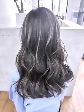 ヘアサロン エフ 渋谷(F) #ハイライトカラー　#コントラストカラー　#グレーベージュ