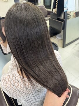 ヘアーアンドアート ルミナ(HAIR&ART LUMINA) オリーブグレージュ