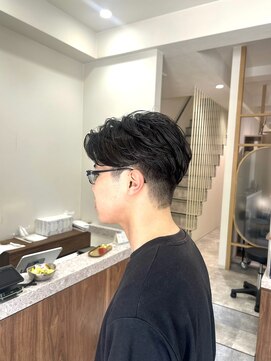 ヘアサロン セロ(Hair Salon SERO) メンズ/センターパート/毛流れパーマ