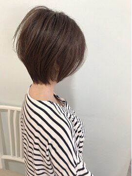 ヘアーメイクオズ(hair make O/S) 30代から40代の方にオススメ☆  柔らかショートスタイル☆