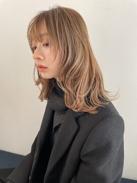 トレス(TRESS) ボブルフ/ミディアムレイヤー/アンニュイベージュ