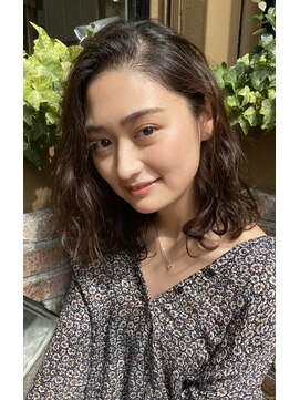 スナッグルサロン(SNUGGLE SALON) ミディアムヘア×外国人風ウェーブパーマ