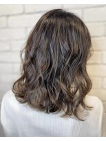 リコ バイ ルート(Lico by Route)&nbsp;白髪ぼかしハイライト#透明感カラー