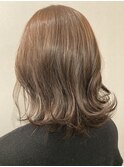 透明感のある優しいシルバー