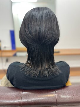 ランプ(Lamp) 白髪染め/髪質改善/ミディアムウルフ ビフォアー&アフター