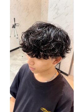 オム ブランシェ(HOMME BLANCHE’) 【Ryo】シャドウパーマ×ウルフ