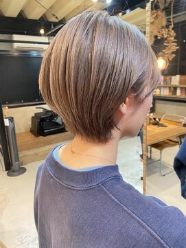 マウナロア(MAUNA LOA) グレージュカラー