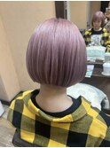 ピンクベージュ