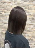 ナチュラルグレー切りっぱなしボブ