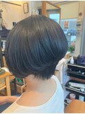 ショートボブ