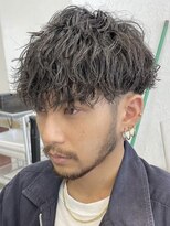 フィフス 大分(fifth)&nbsp;大分緩めツイストスパイラルパーマメンズカット刈り上げマッシュ