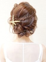 ヘアセット&メイク専門店 カスミ(Kasumi)&nbsp;細め三つ編みinルーズアップ
