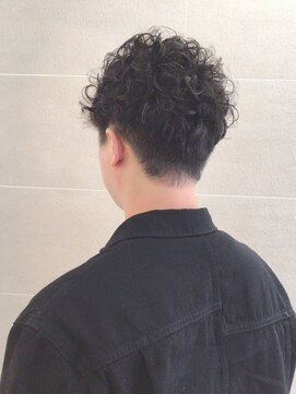 ボネッカ 鶴見(BONECCA) ソフトツーブロック×クリームパーマ石黒聡子