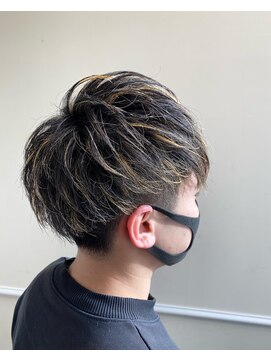 ルーツ(ROOTS) たっぷりハイライトカラー